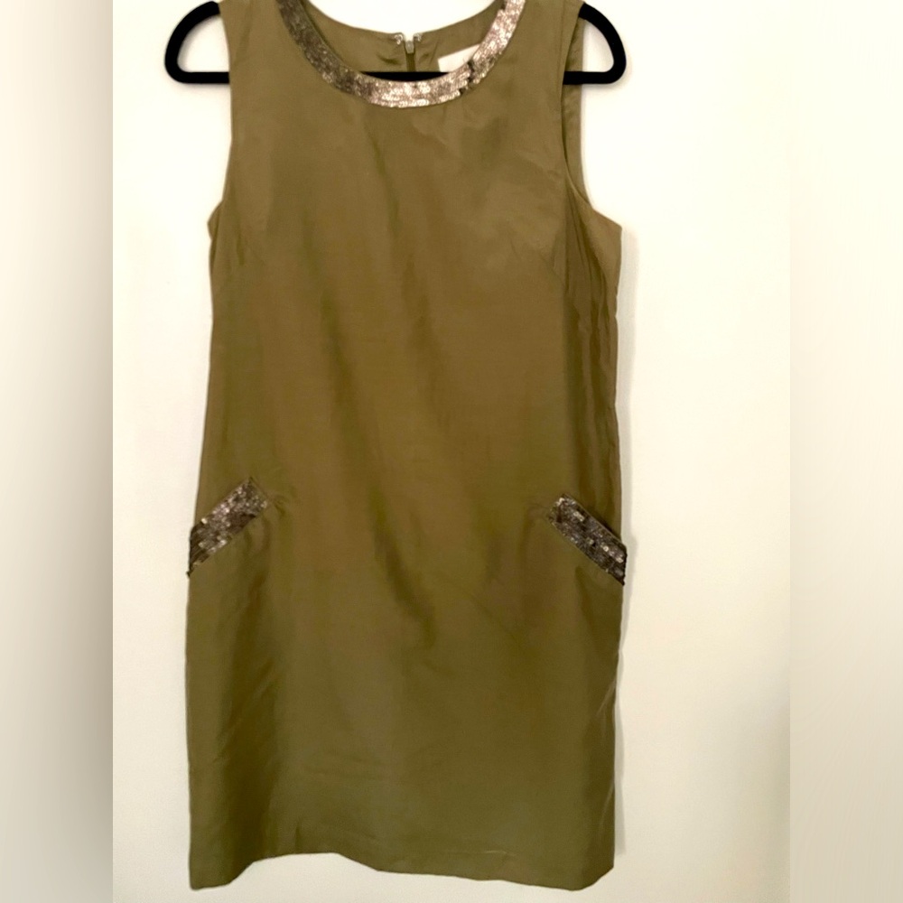 Ann Taylor LOFT Women Size 10 army green Silk Blend with Sequins.  Never worn.